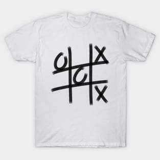 Tic Tac Toe game in black T-Shirt